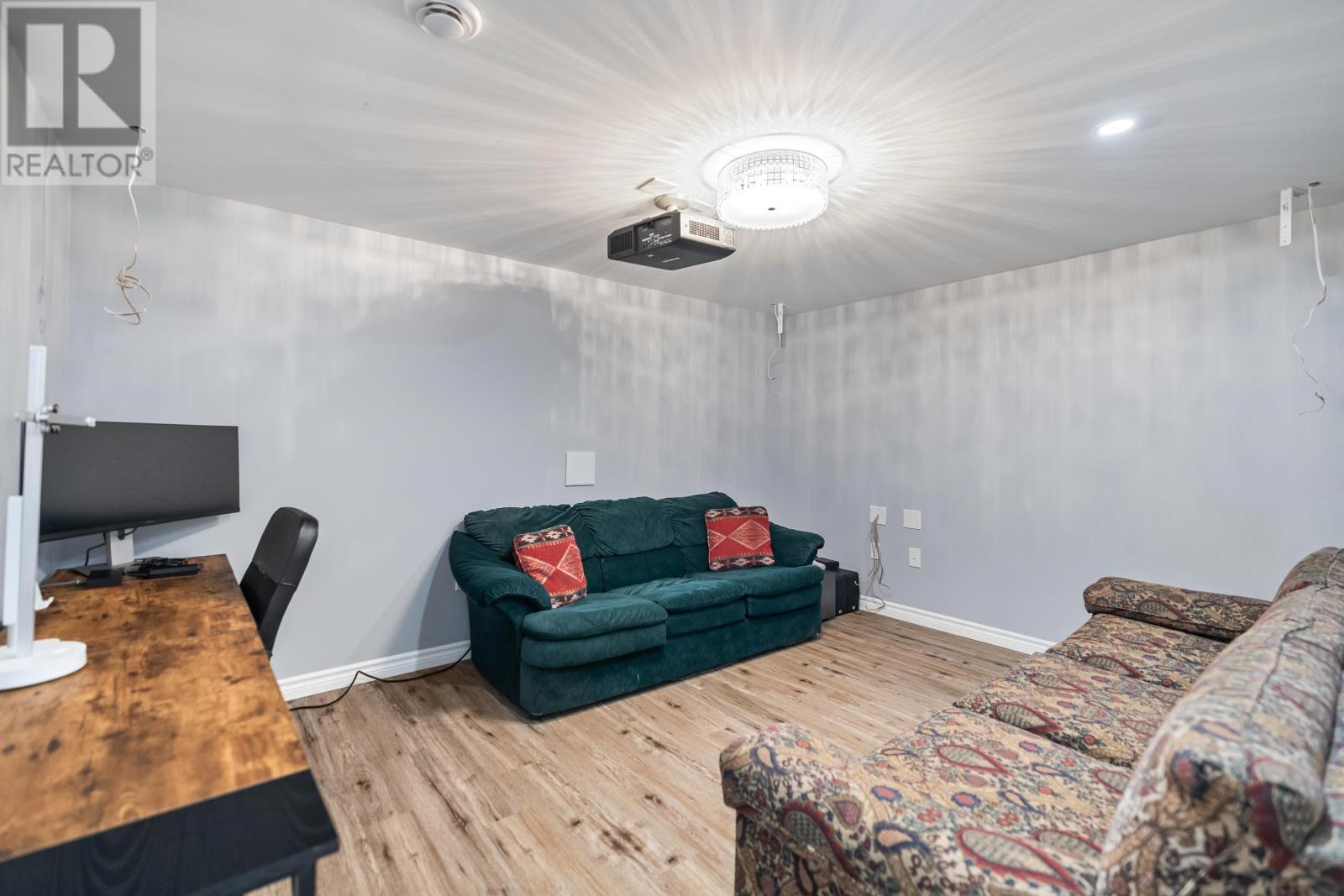 499 South Melville Road - 35