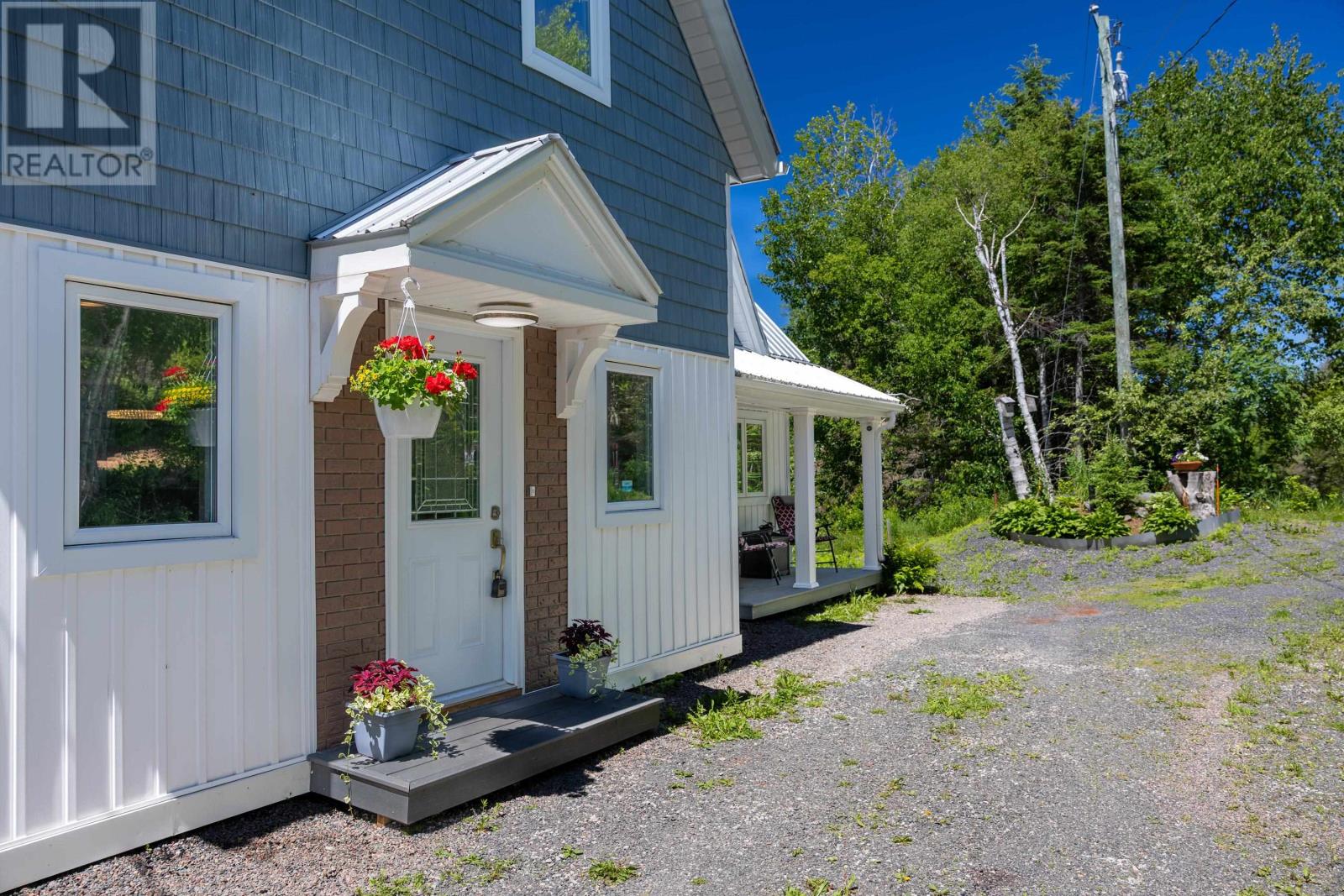 499 South Melville Road - 5