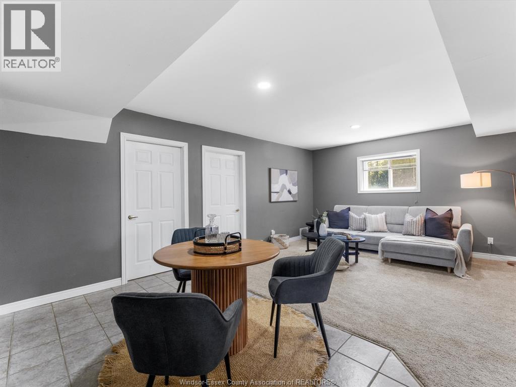 4235 PROVIDENCE CRESCENT - 28