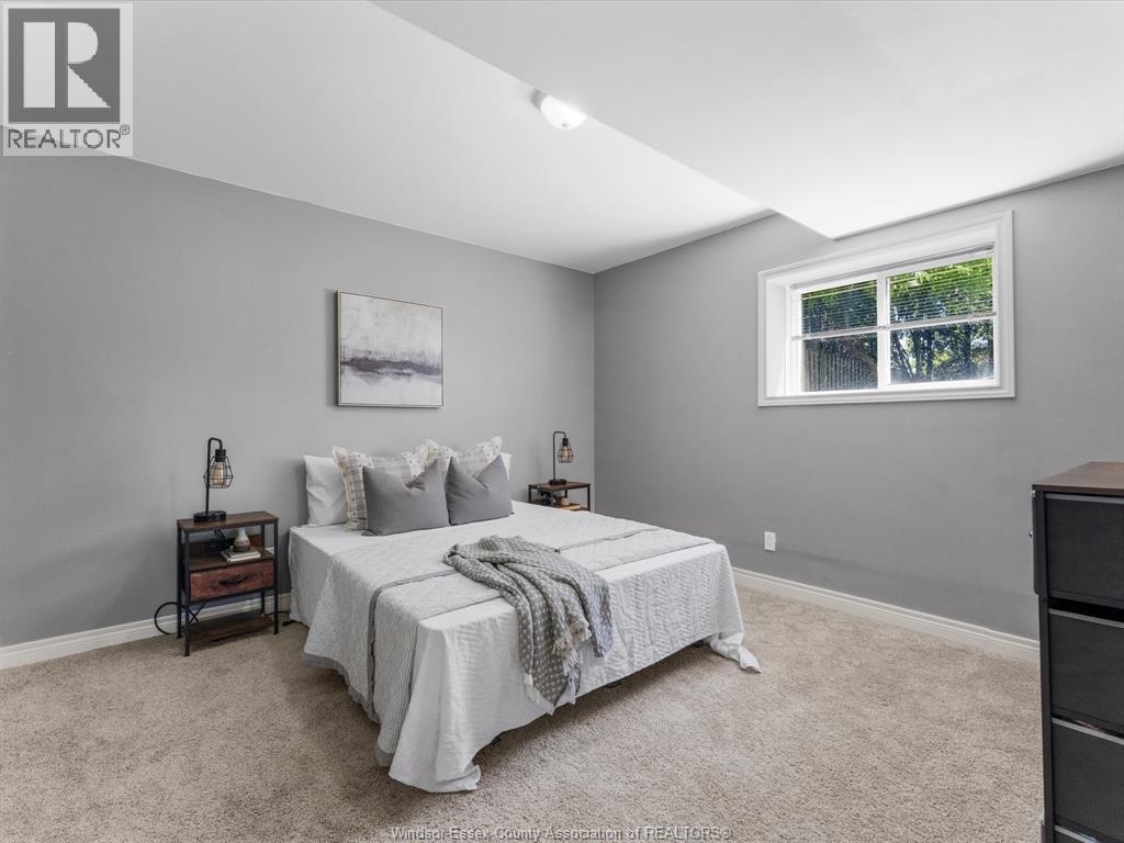 4235 PROVIDENCE CRESCENT - 33