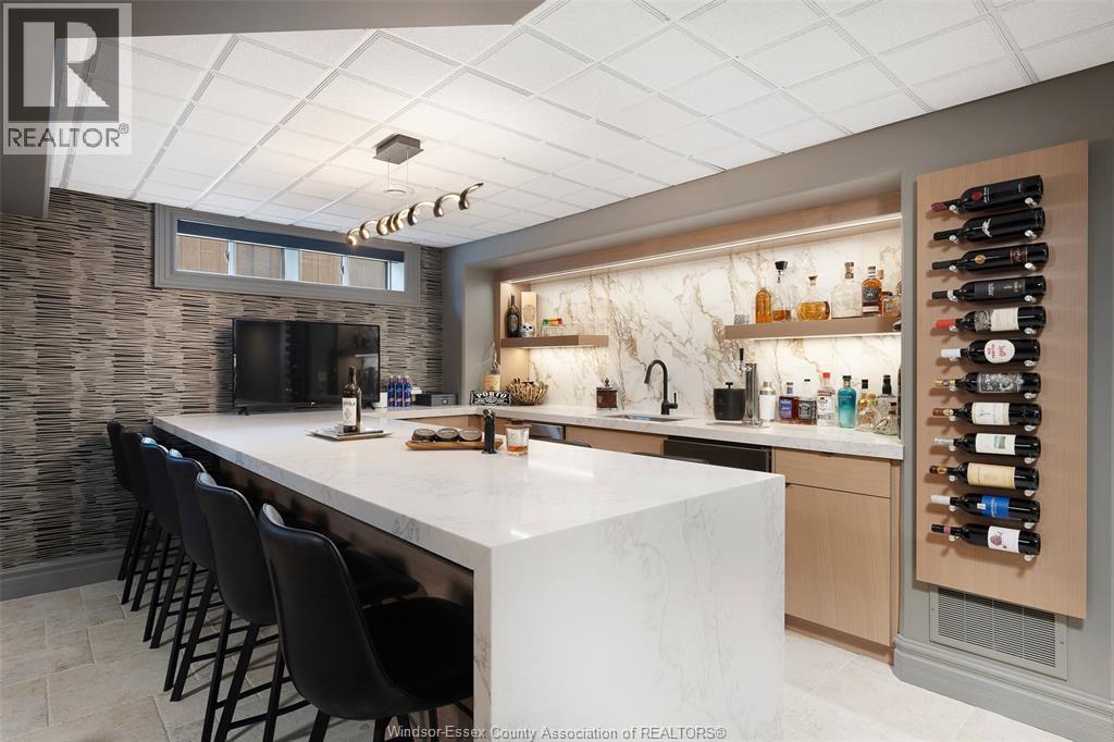 1740 CAILLE AVENUE - 33