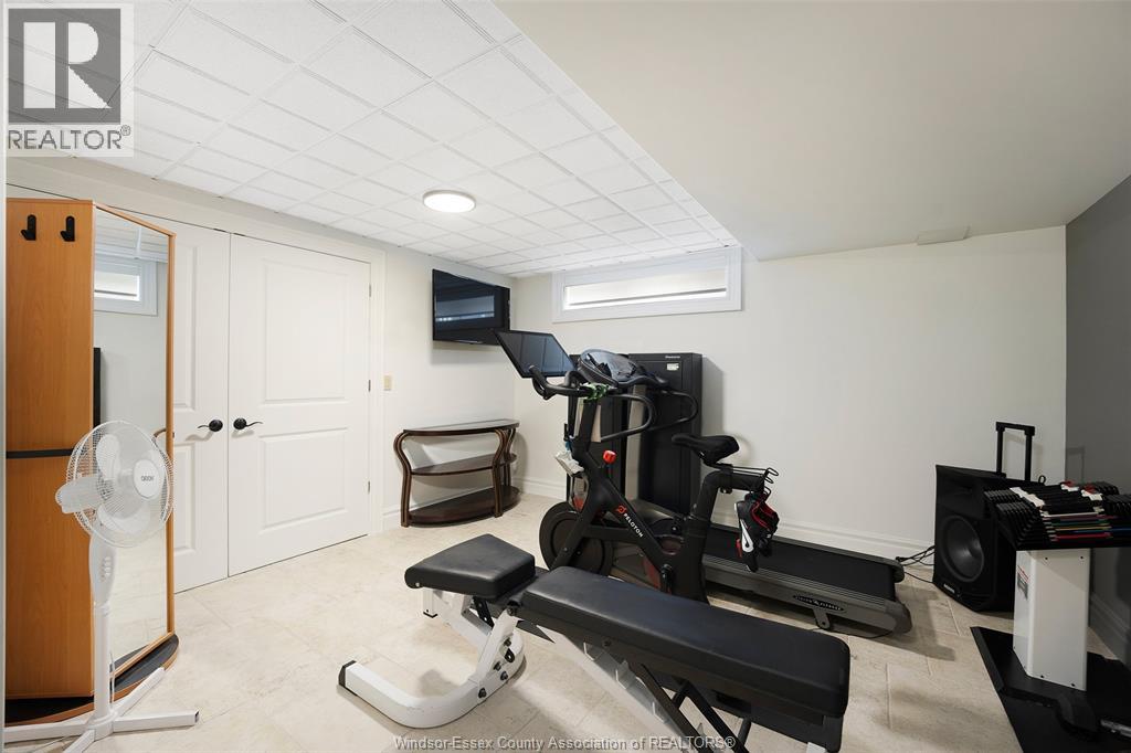 1740 CAILLE AVENUE - 38