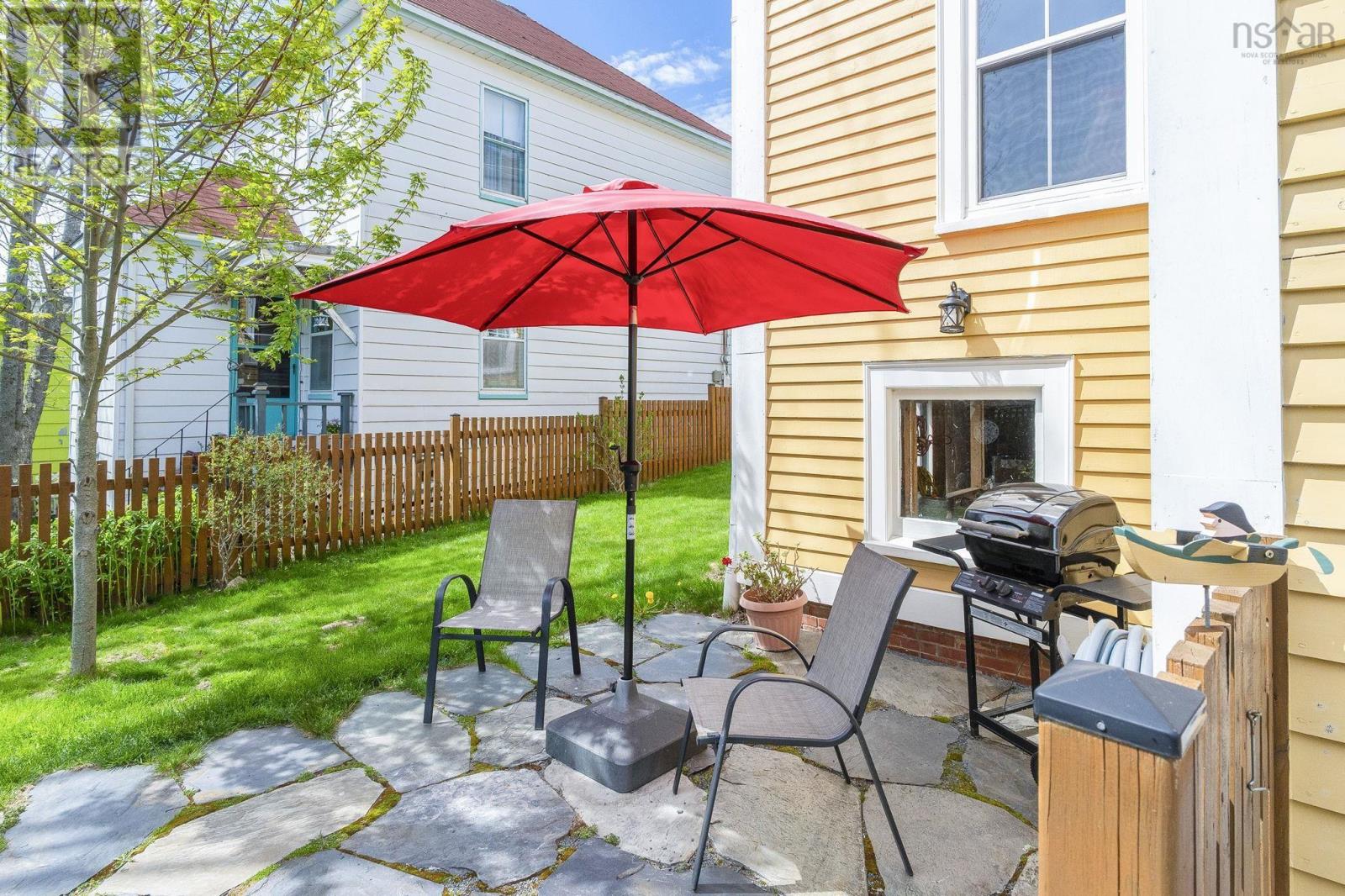206 Fox Street - 34