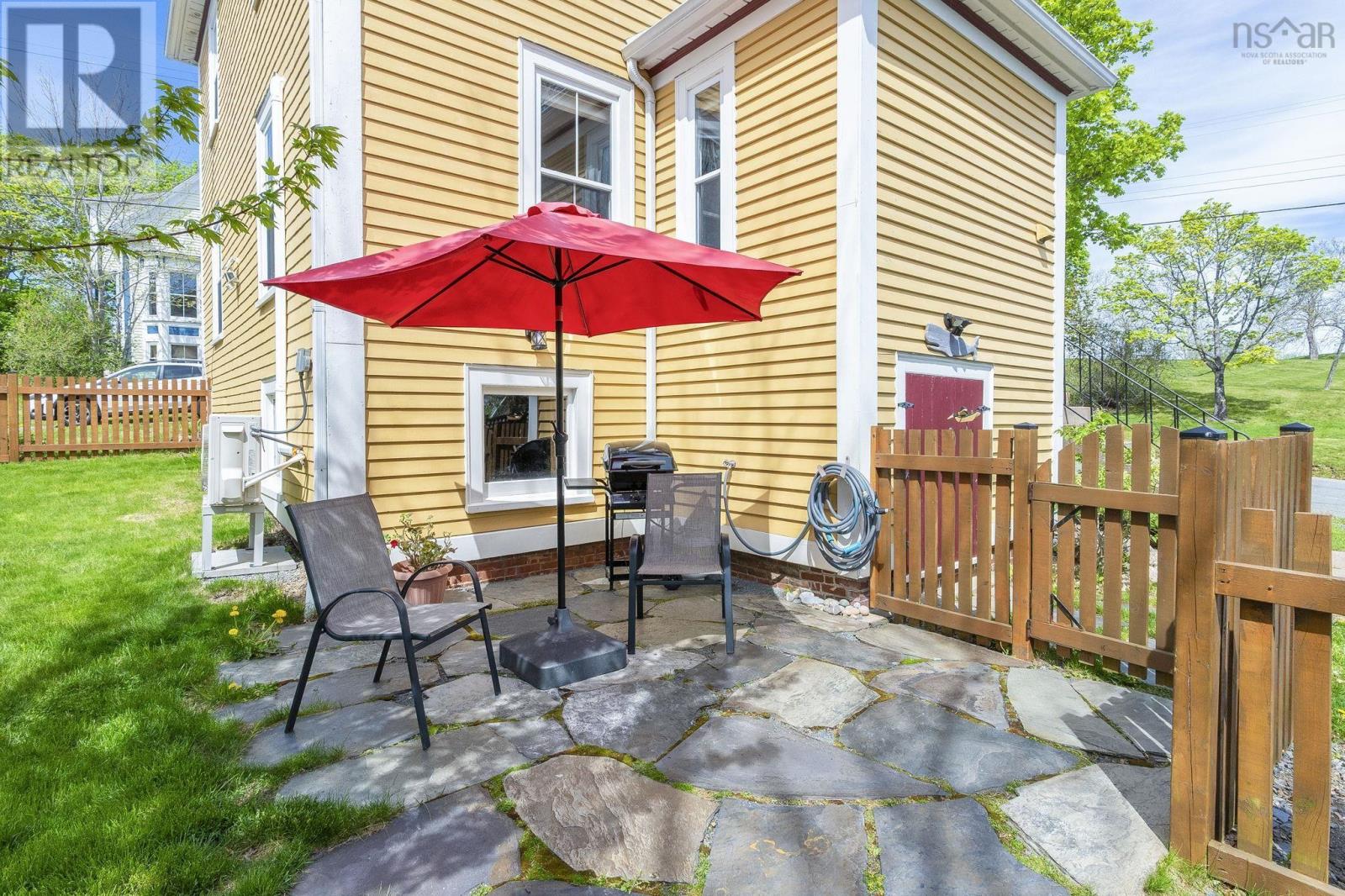206 Fox Street - 35