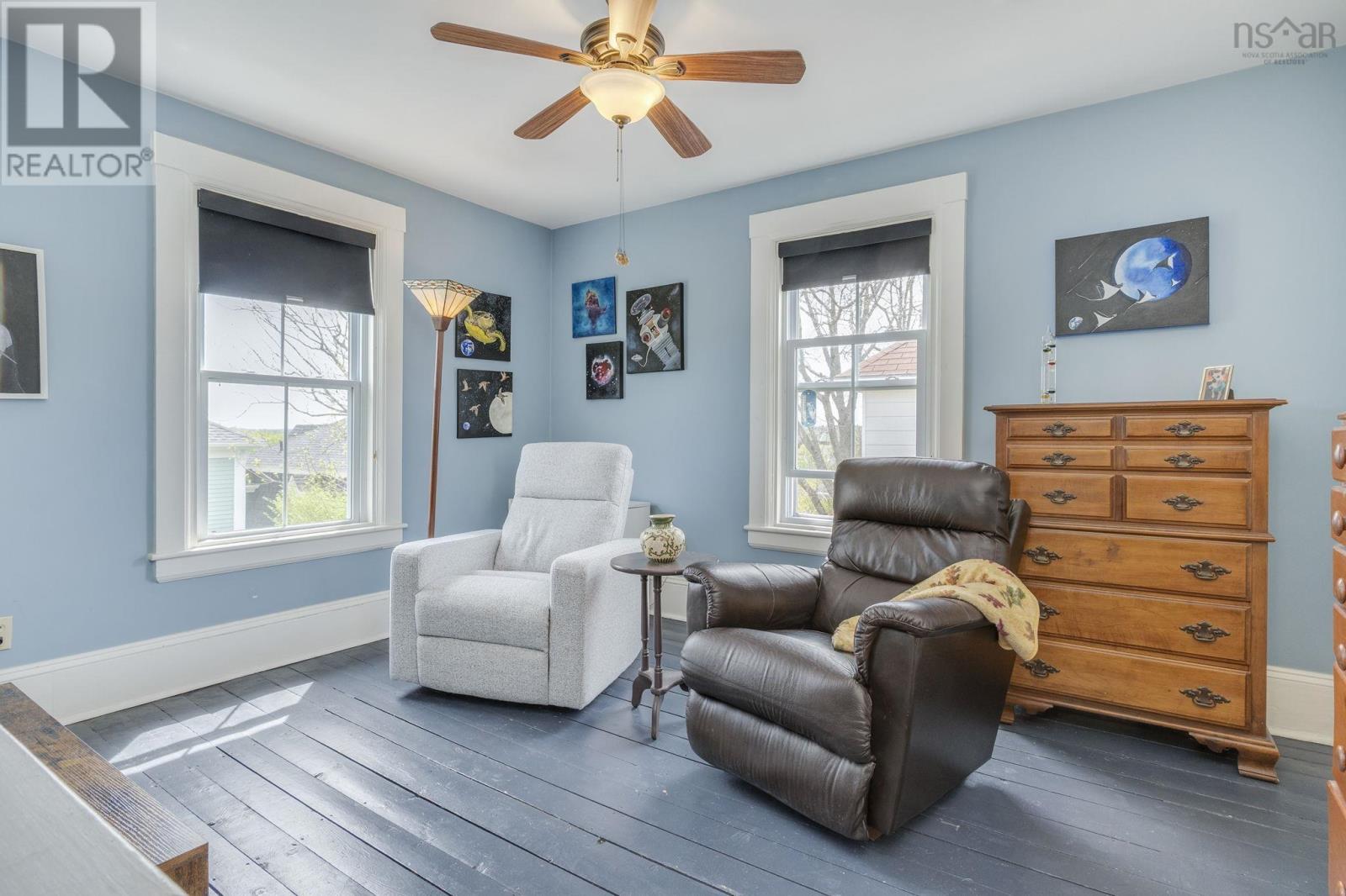 206 Fox Street - 30