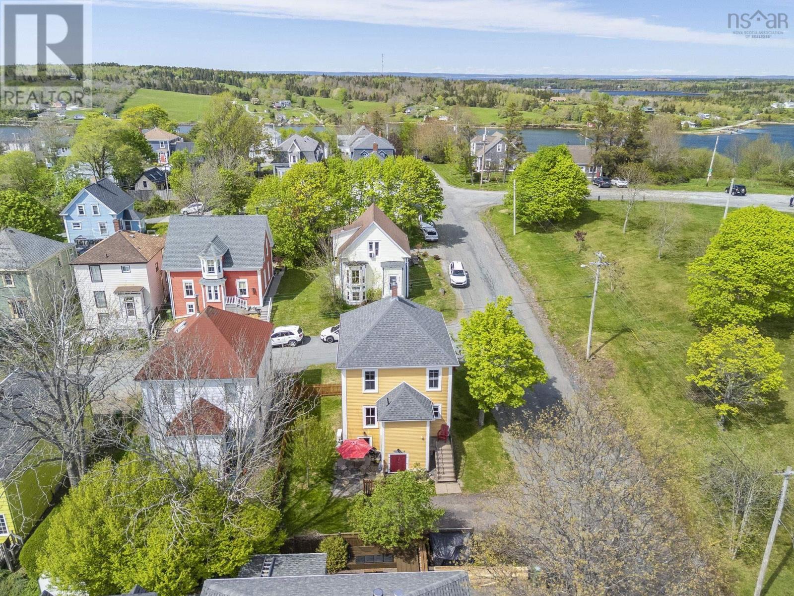 206 Fox Street - 45