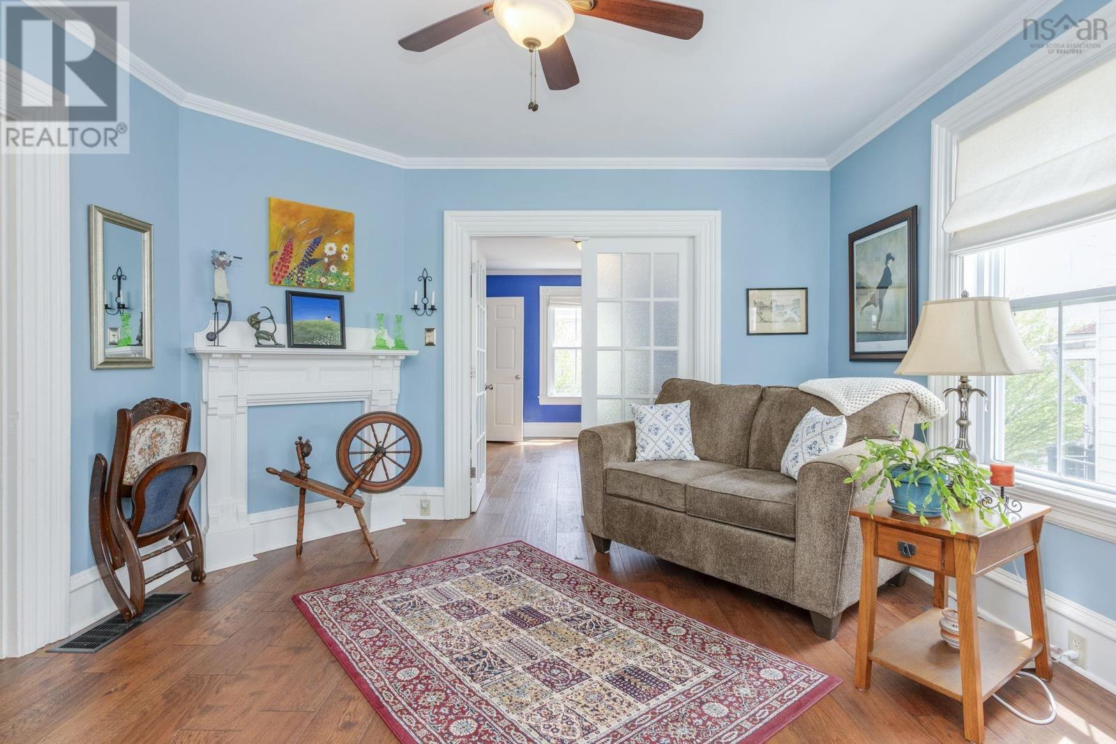 206 Fox Street - 7