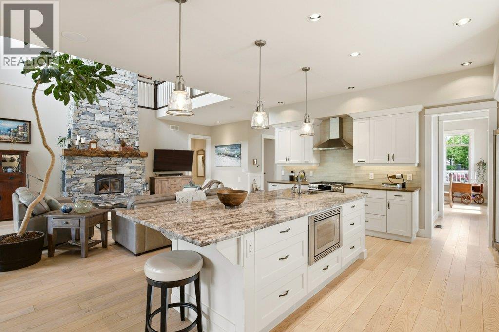  526 Metcalfe Avenue, Kelowna