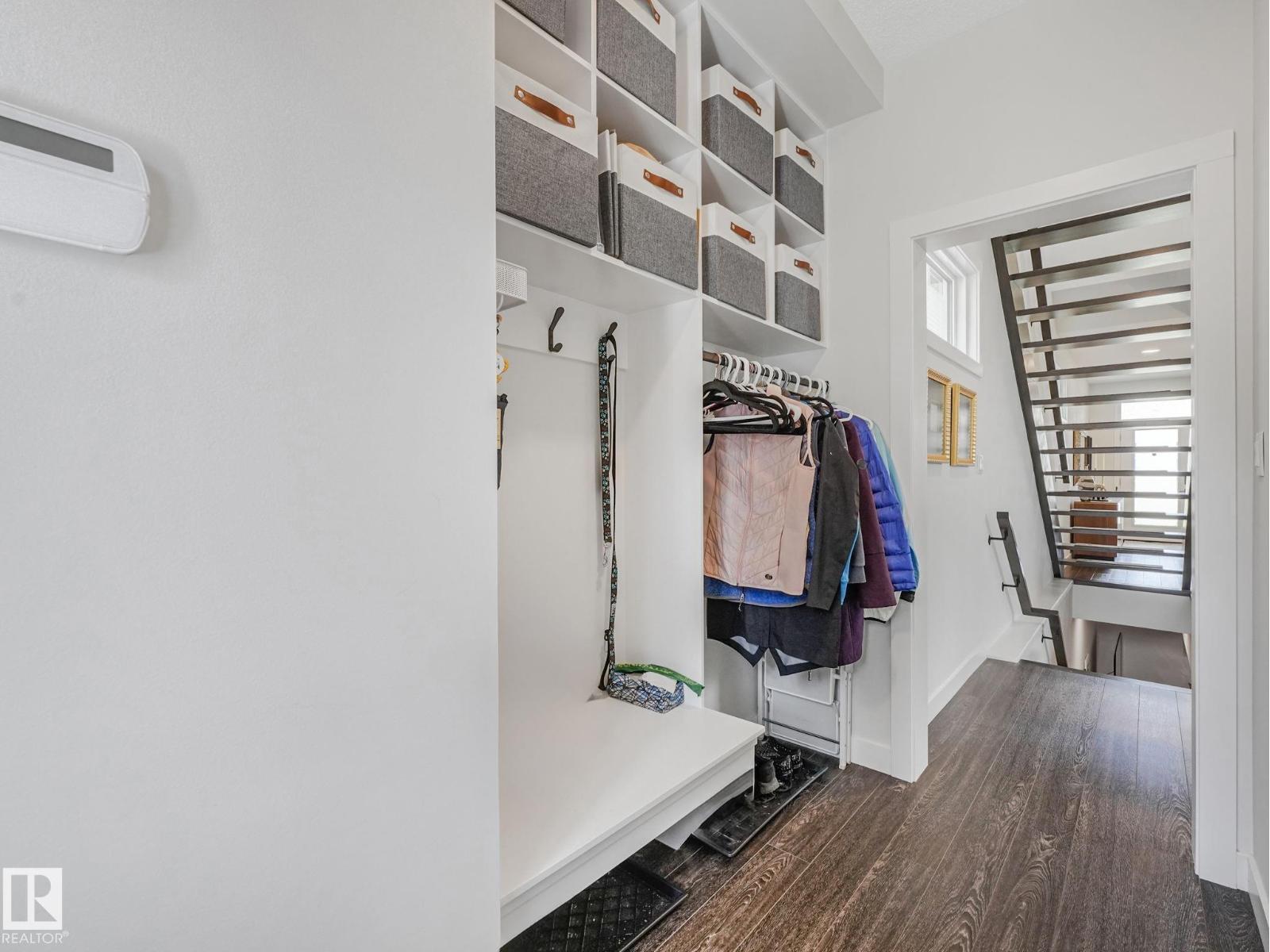 10221 135 ST NW - 14