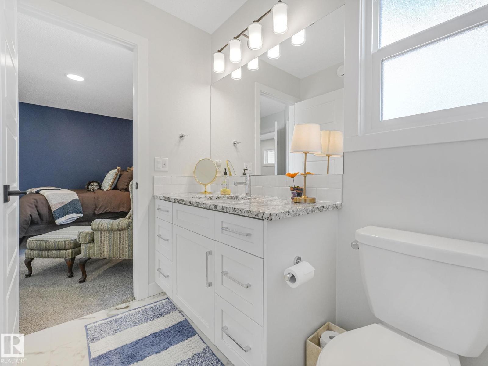 10221 135 ST NW - 29
