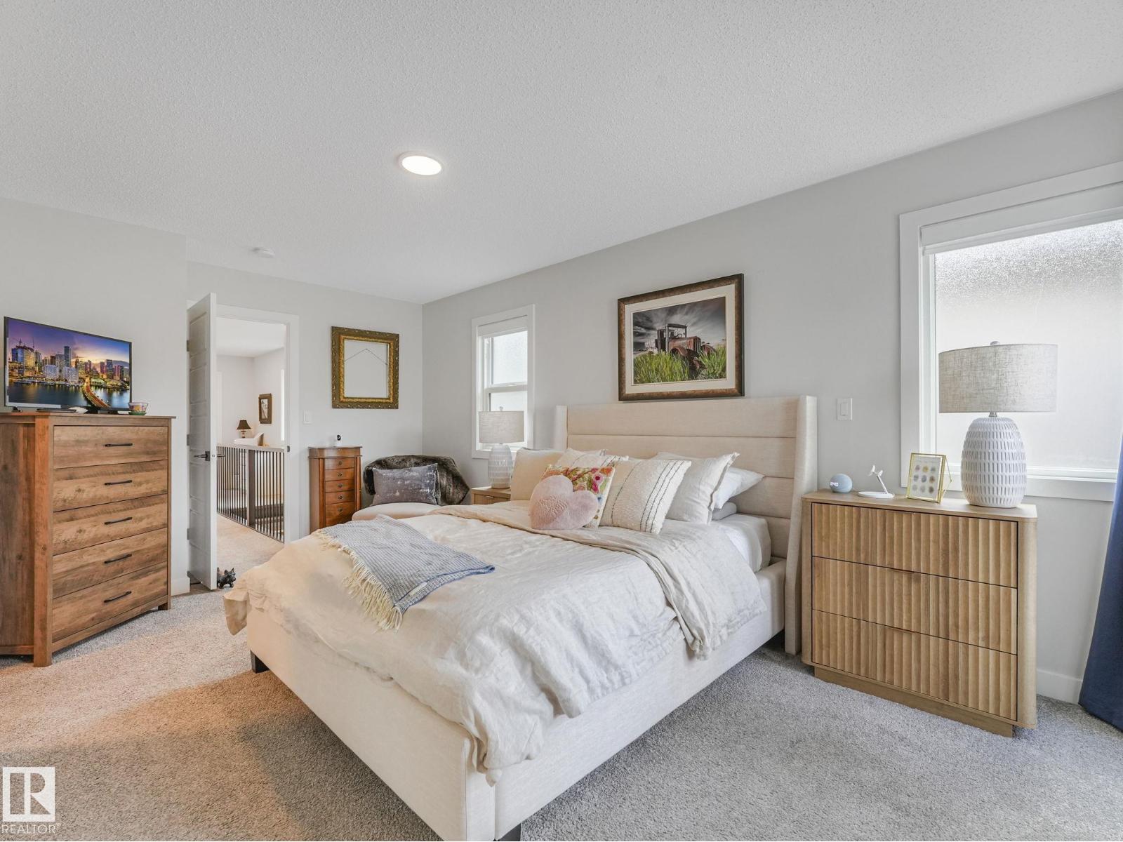 10221 135 ST NW - 23