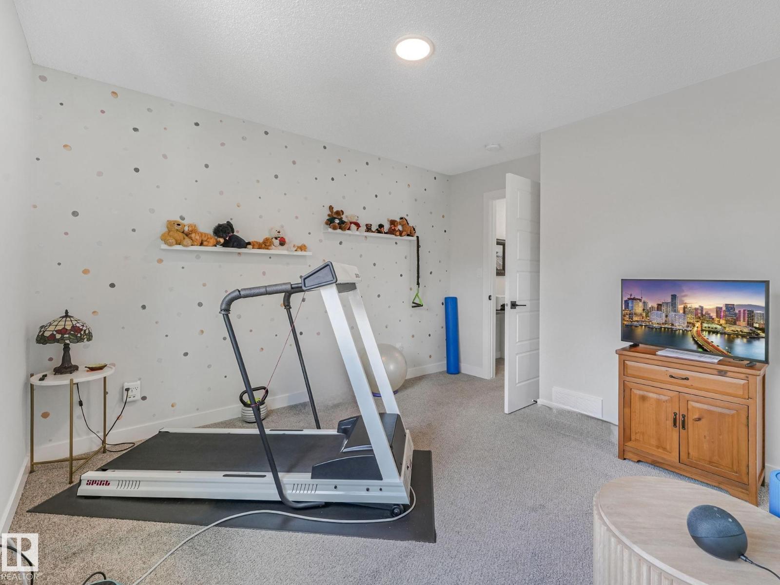 10221 135 ST NW - 33