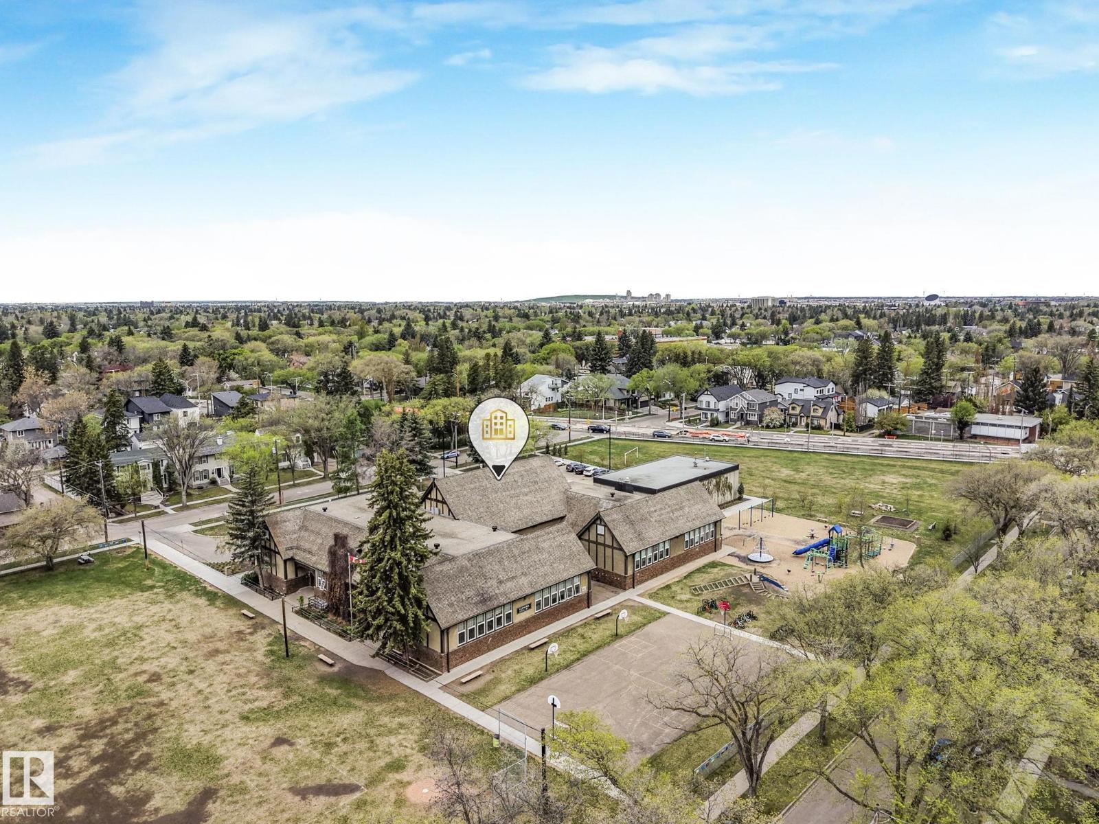 10221 135 ST NW - 59