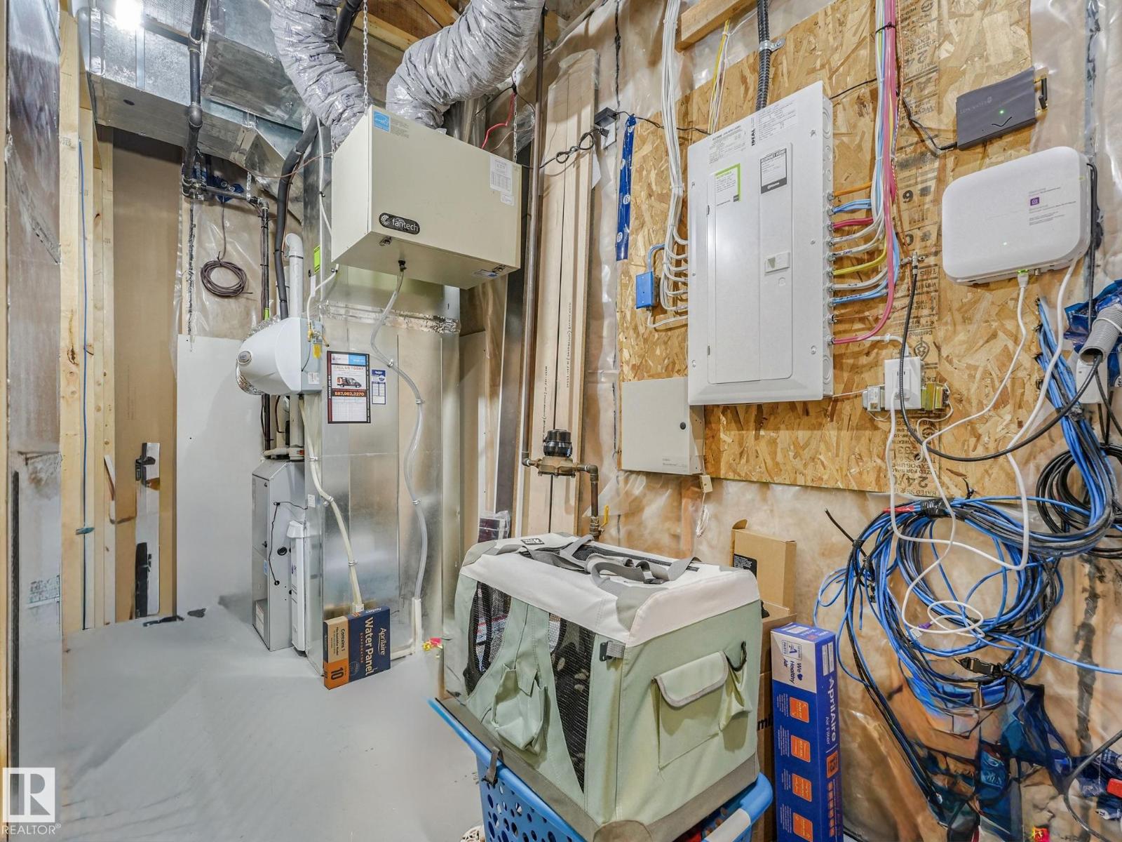 10221 135 ST NW - 47
