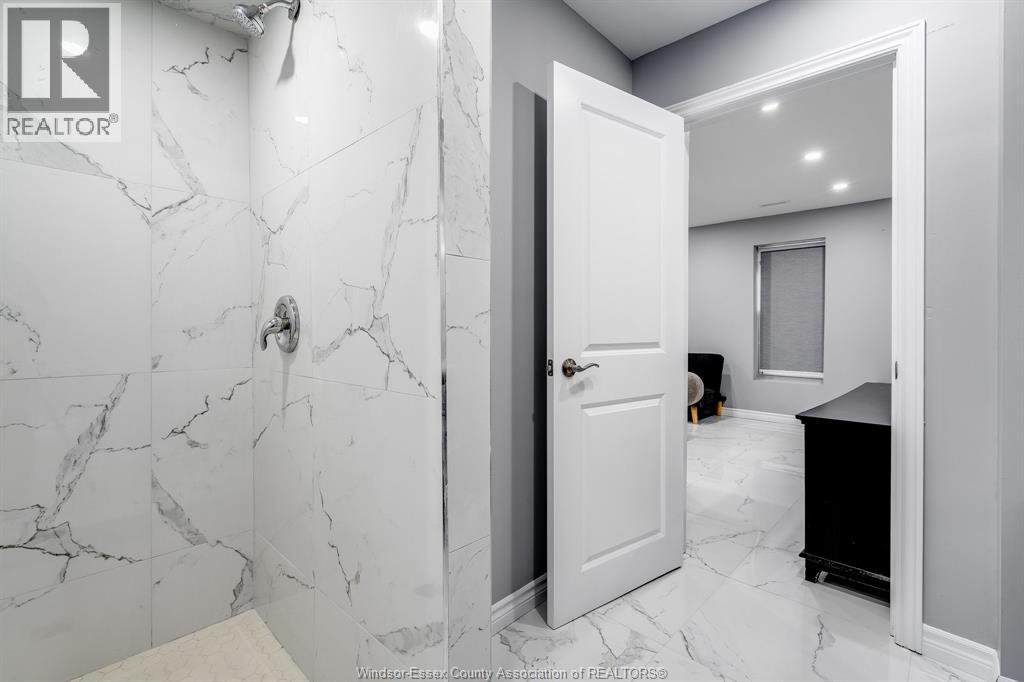 559 Chatham STREET East - 13