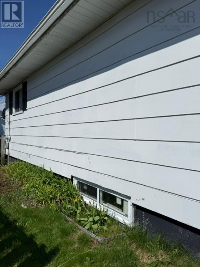 11 Tamarac Drive - 2