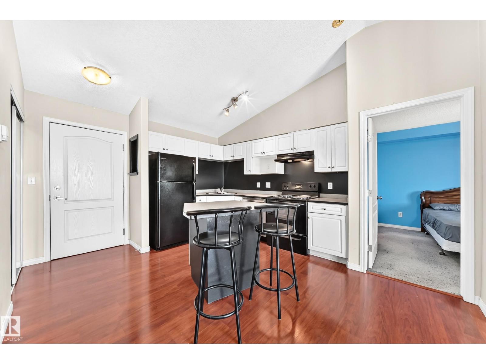 #524 7511 171 ST NW - 12