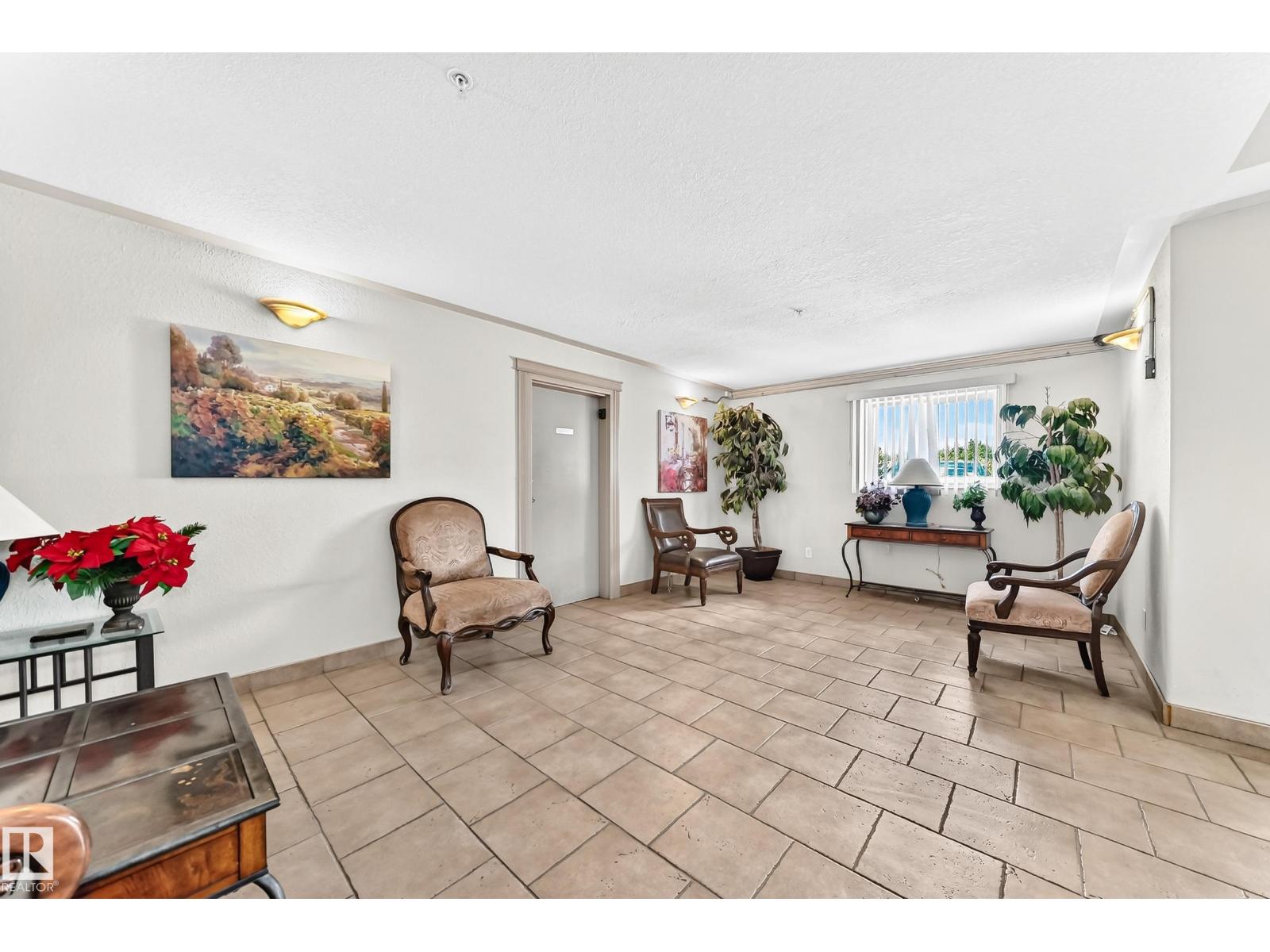 #524 7511 171 ST NW - 37