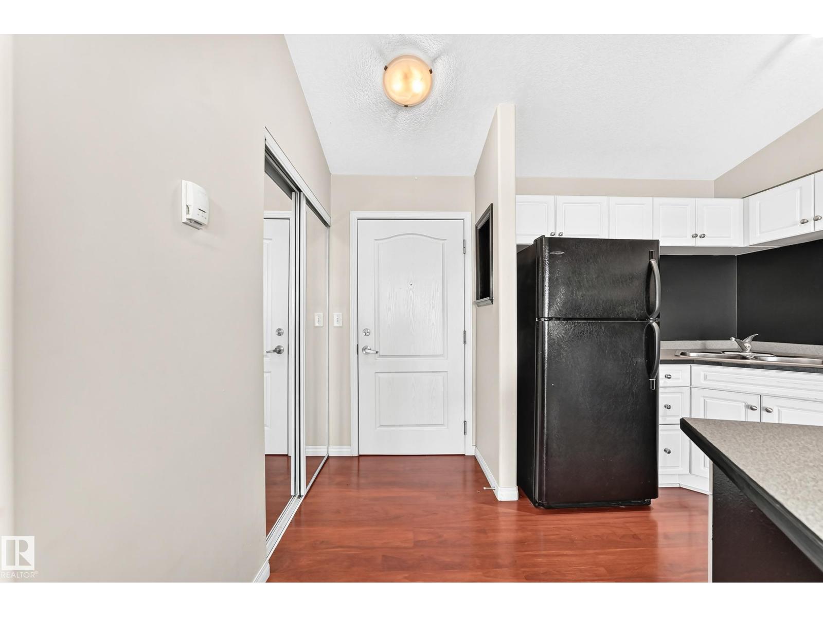 #524 7511 171 ST NW - 4