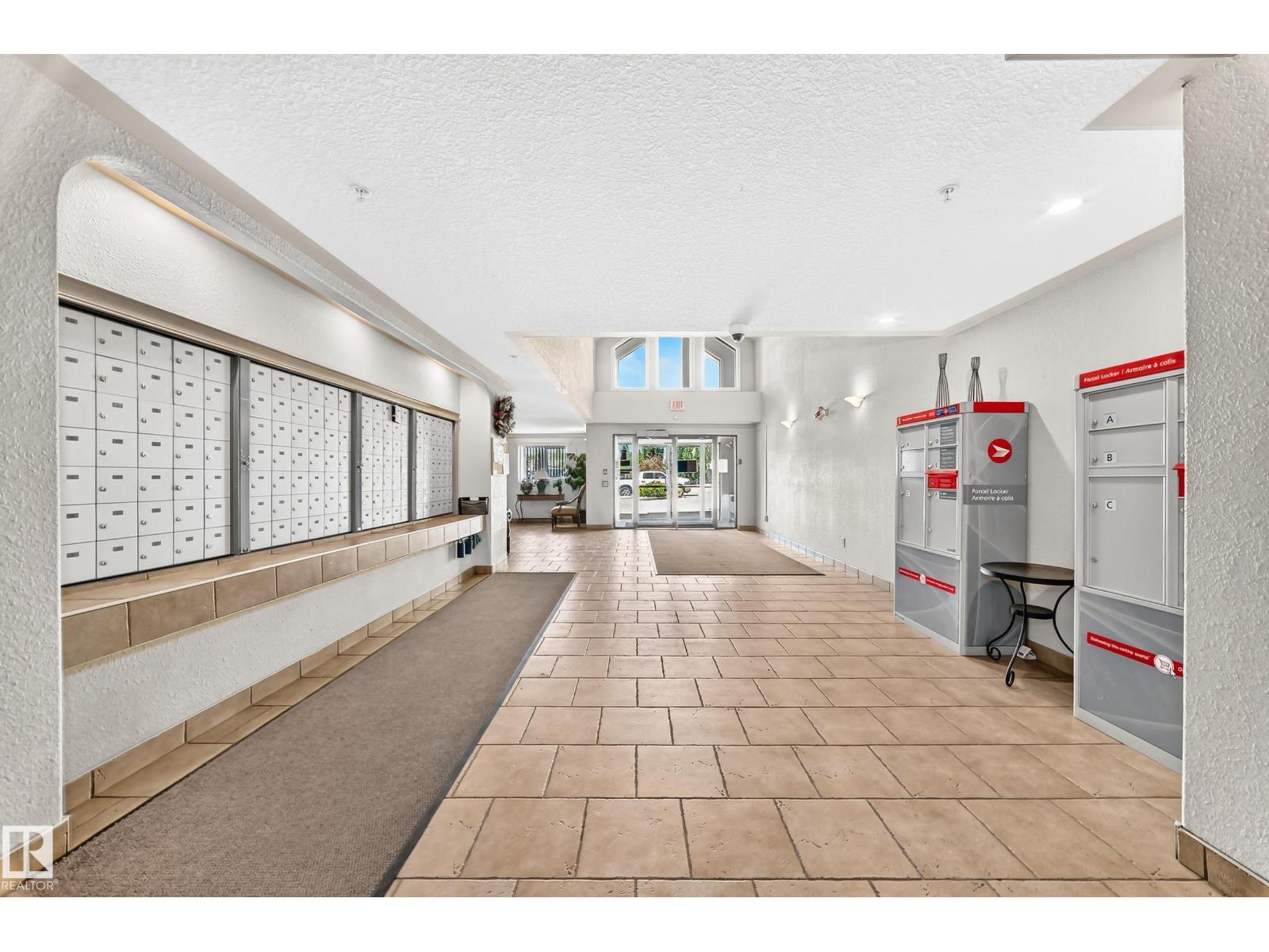 #524 7511 171 ST NW - 40