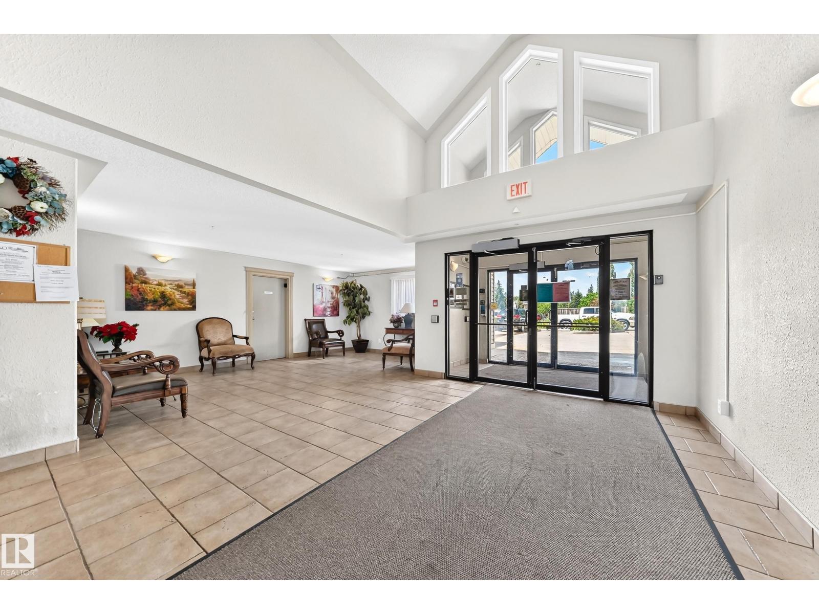 #524 7511 171 ST NW - 44
