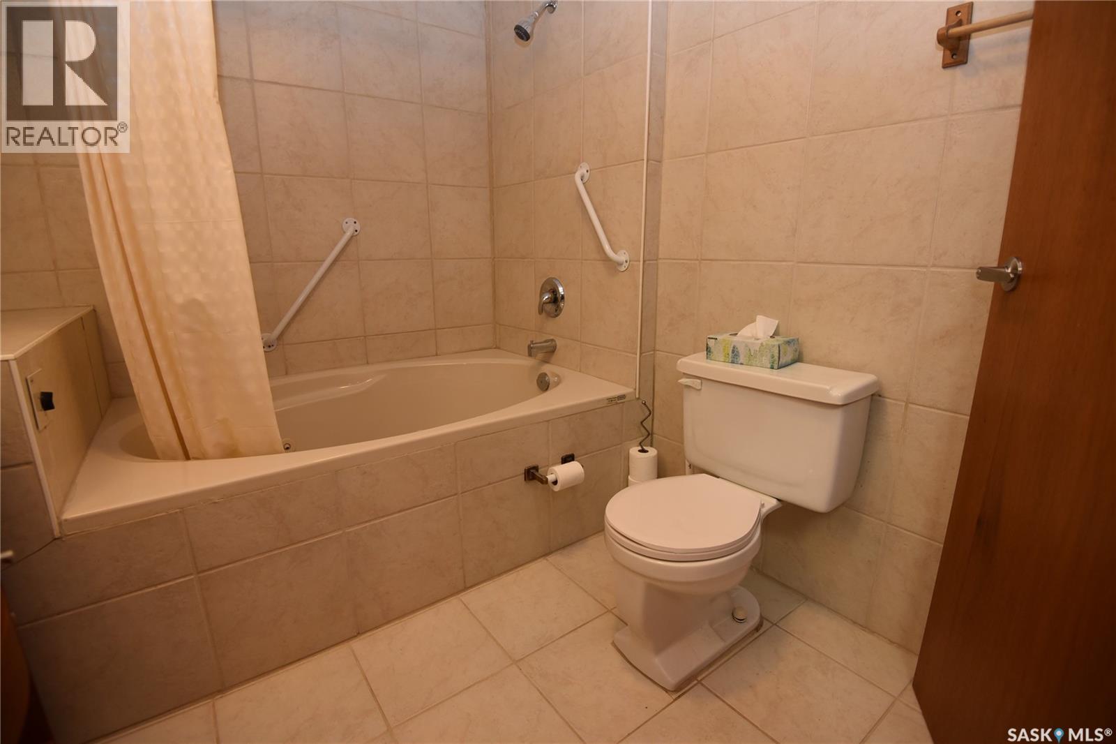 818 Kelsey DRIVE - 36