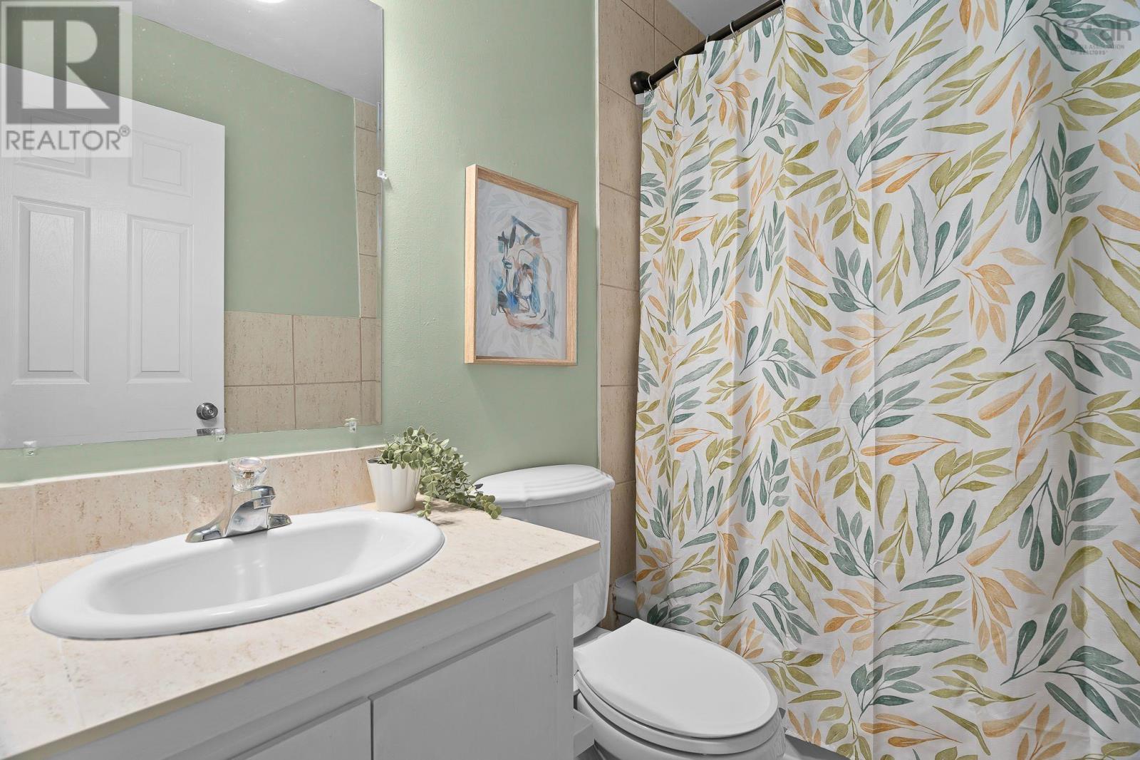 Property 22 of 38 of 331 Arklow Drive