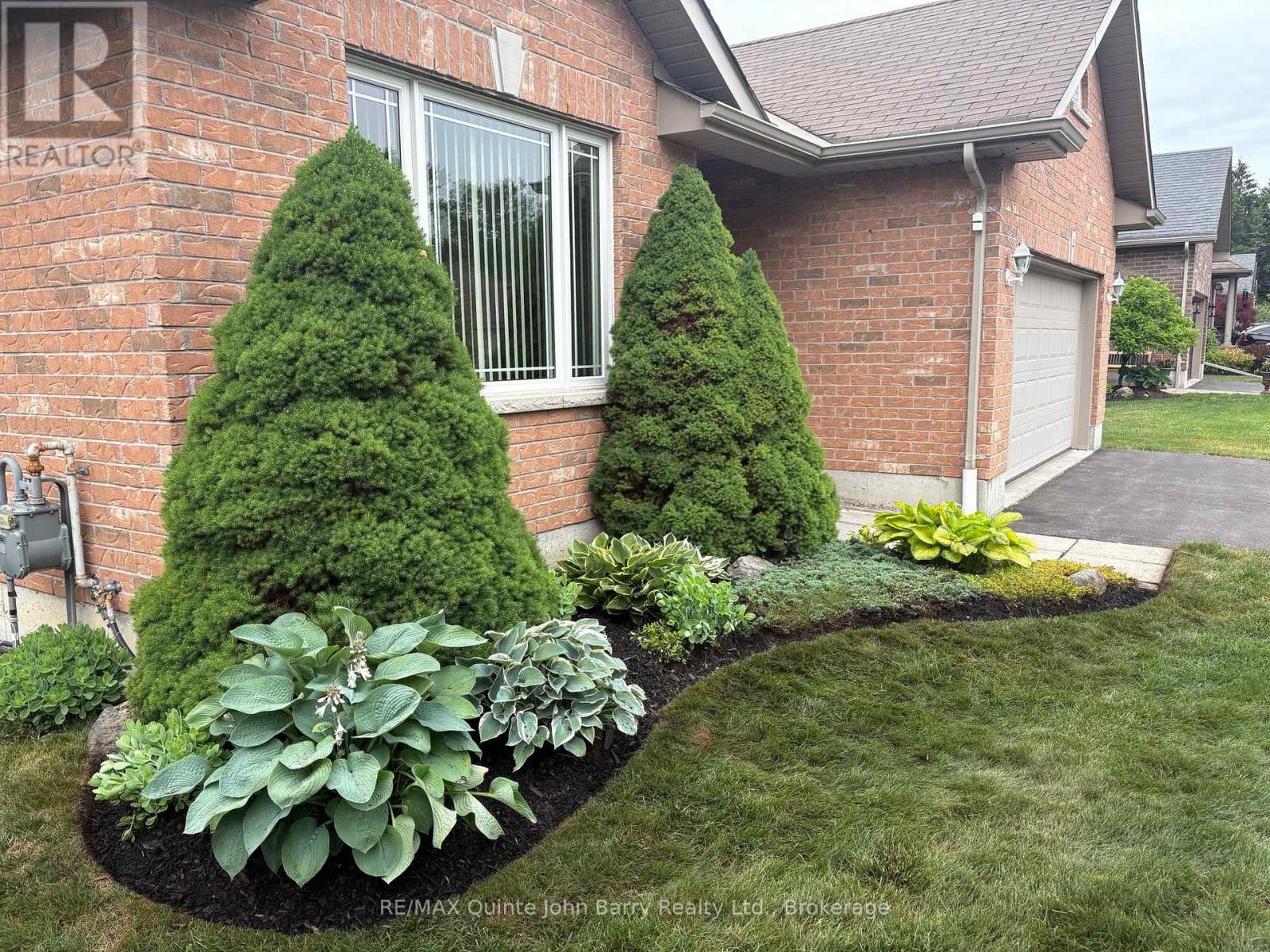 4 ALGONQUIN AVENUE - 3