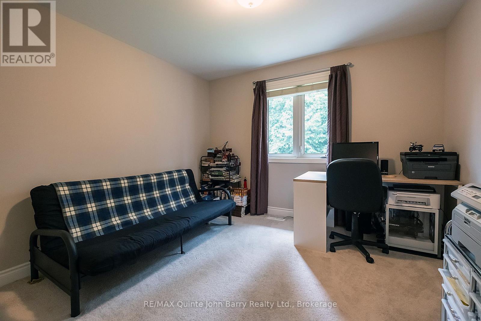 4 ALGONQUIN AVENUE - 21