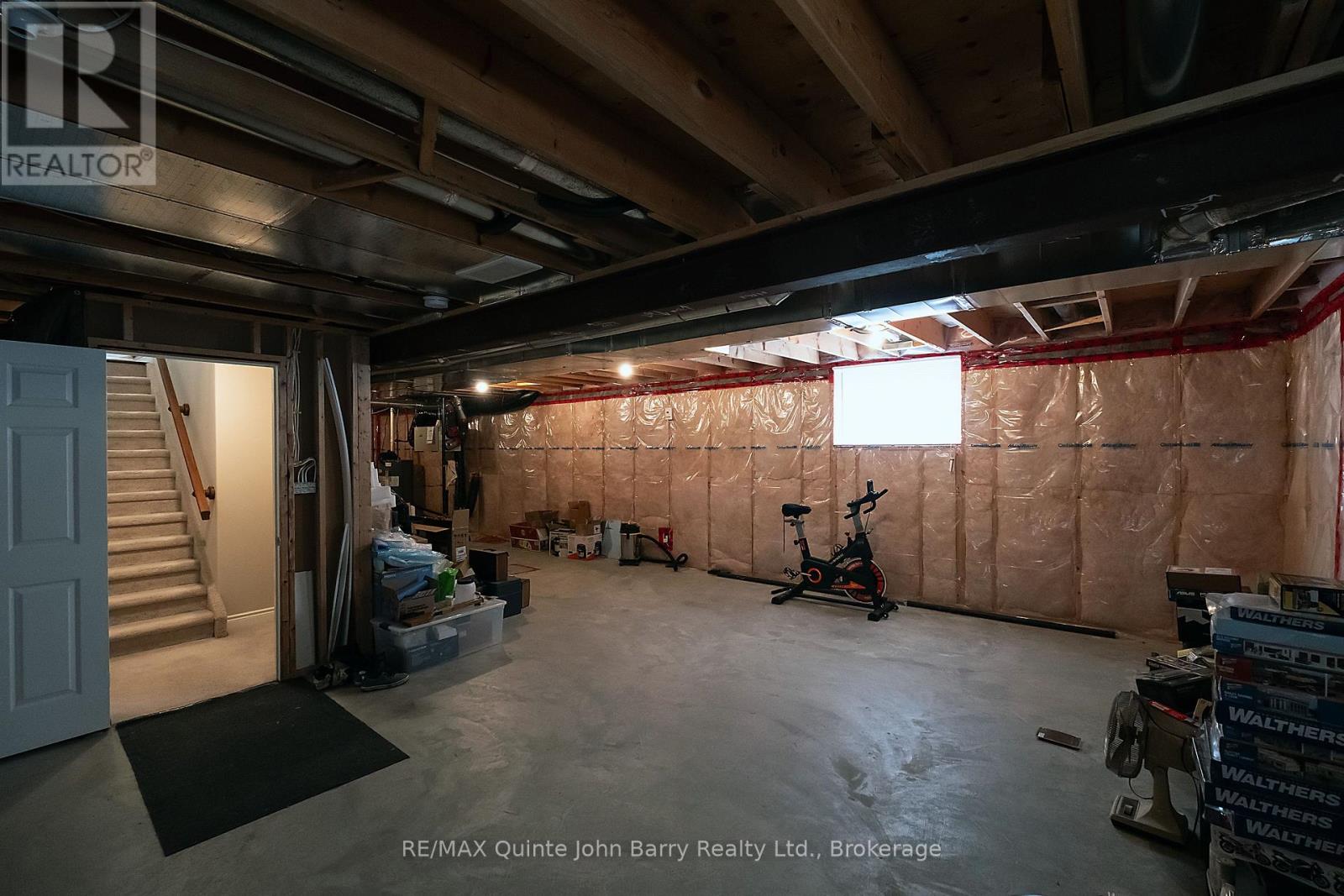 4 ALGONQUIN AVENUE - 23