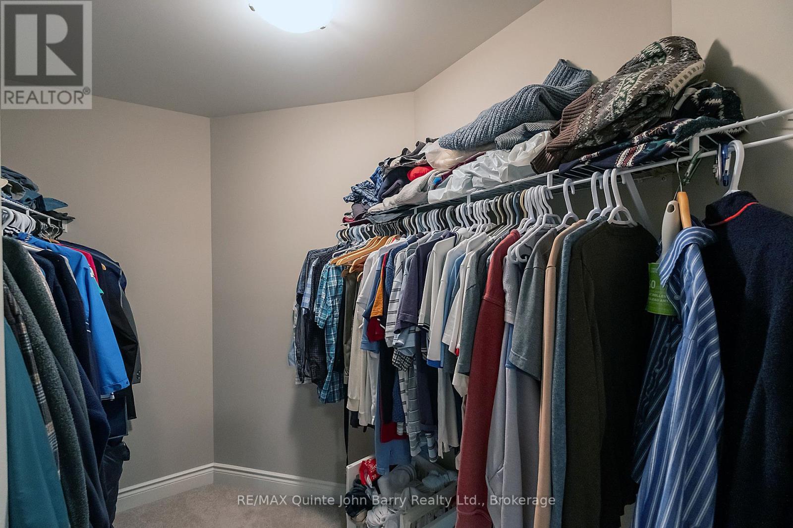 4 ALGONQUIN AVENUE - 18