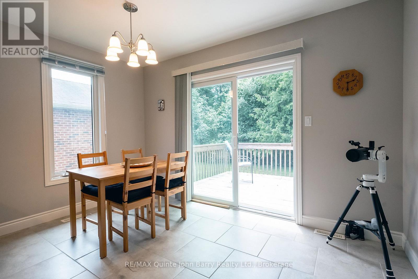 4 ALGONQUIN AVENUE - 14