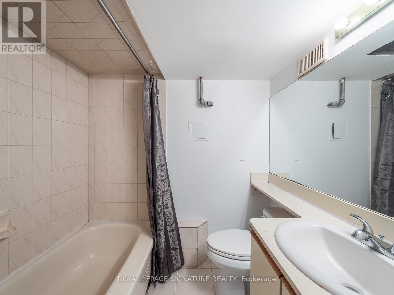 570 JONES AVENUE - 17