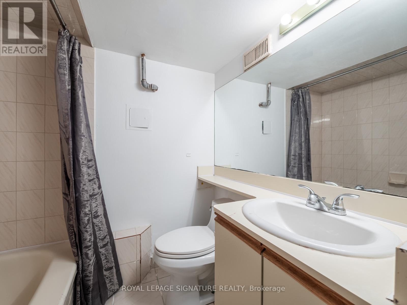 570 JONES AVENUE - 18