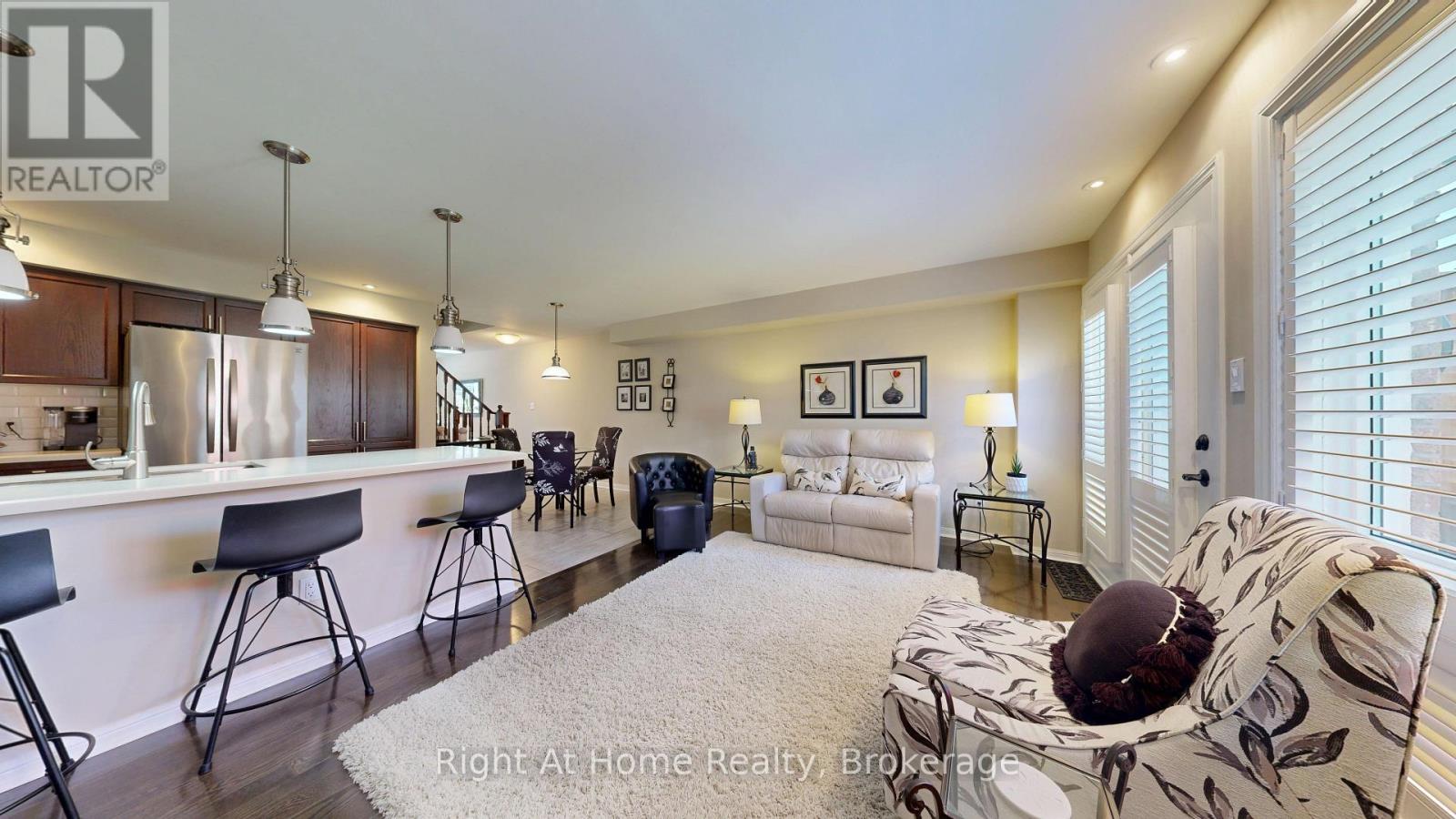 40 TORR LANE - 22