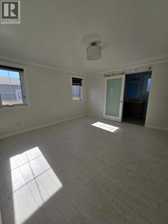 5709 57 Avenue - 20