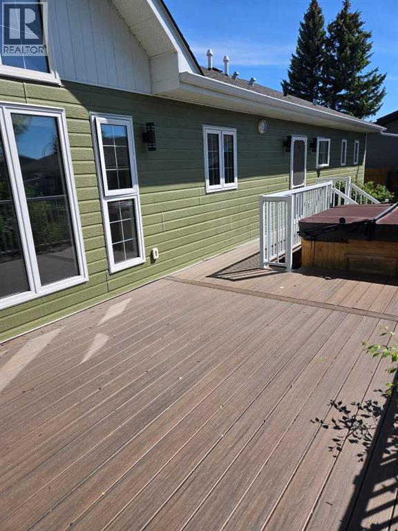 5709 57 Avenue - 34