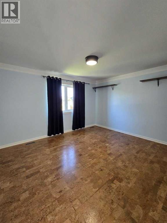 5709 57 Avenue - 19