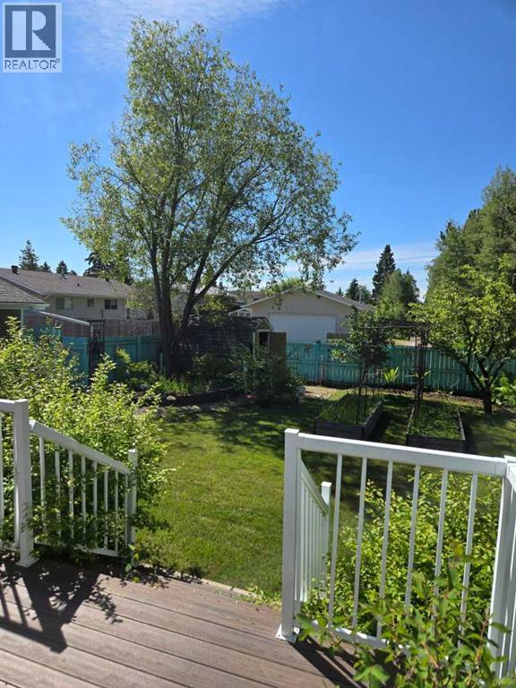 5709 57 Avenue - 32