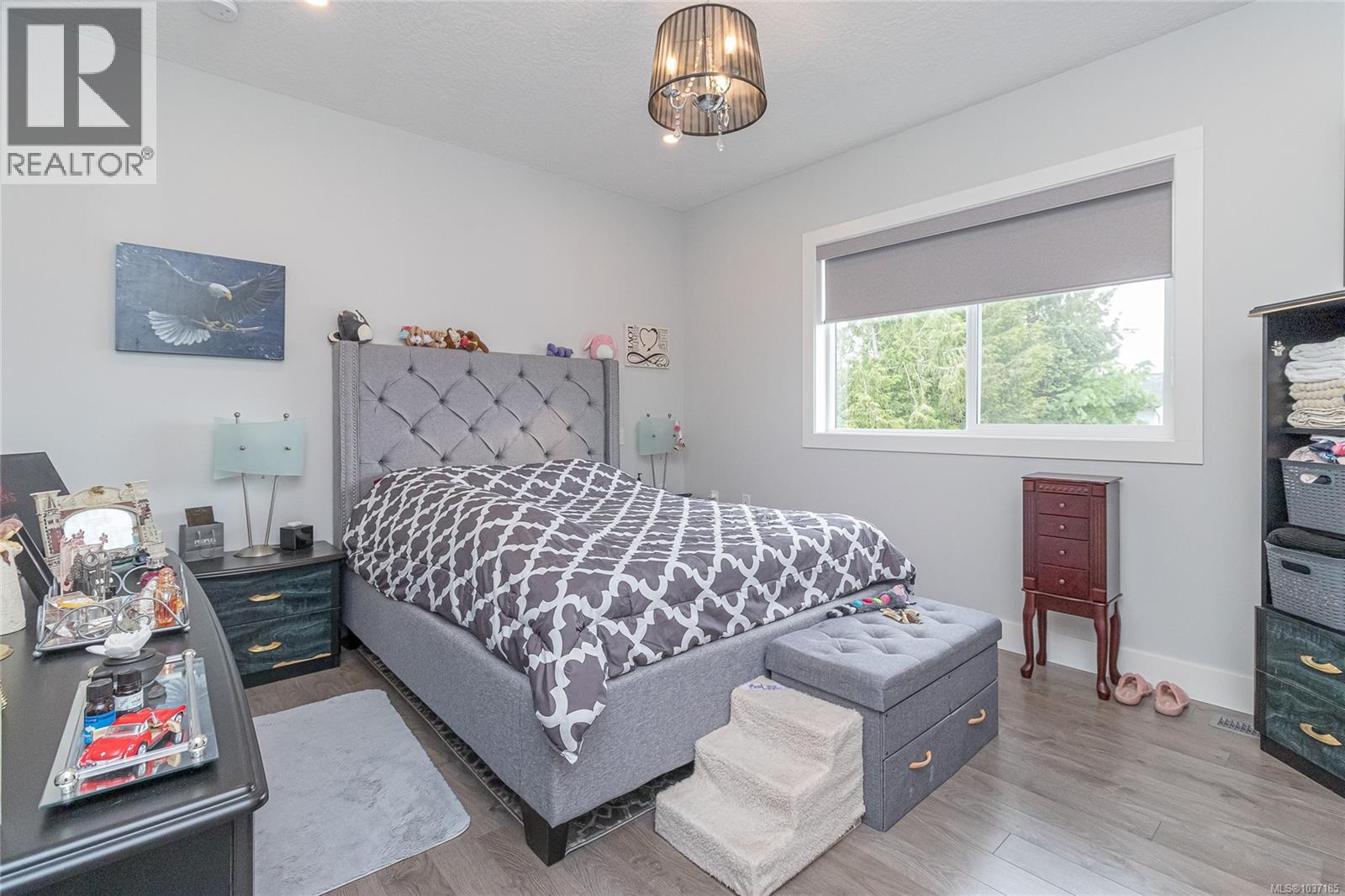 3205 Douglas St - 11