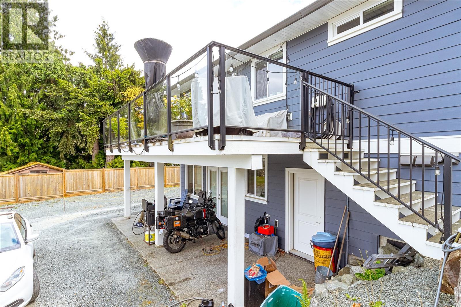 3205 Douglas St - 28