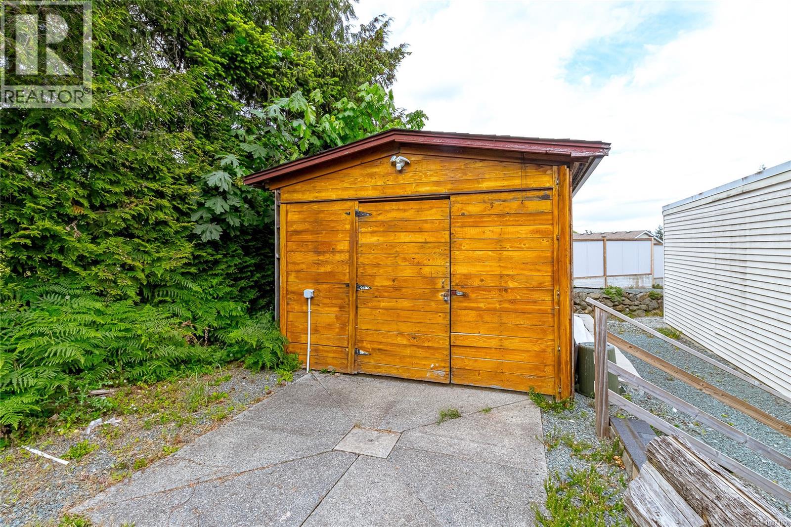 3205 Douglas St - 36