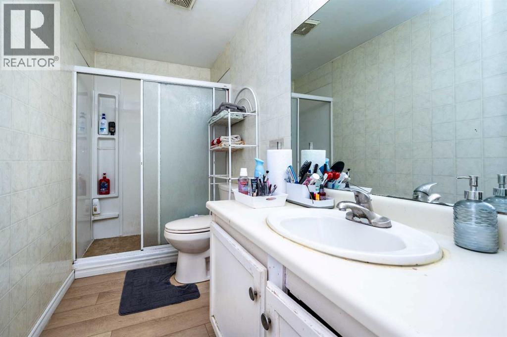 356 Falmere Road NE - 18