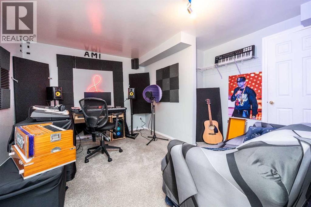 356 Falmere Road NE - 24