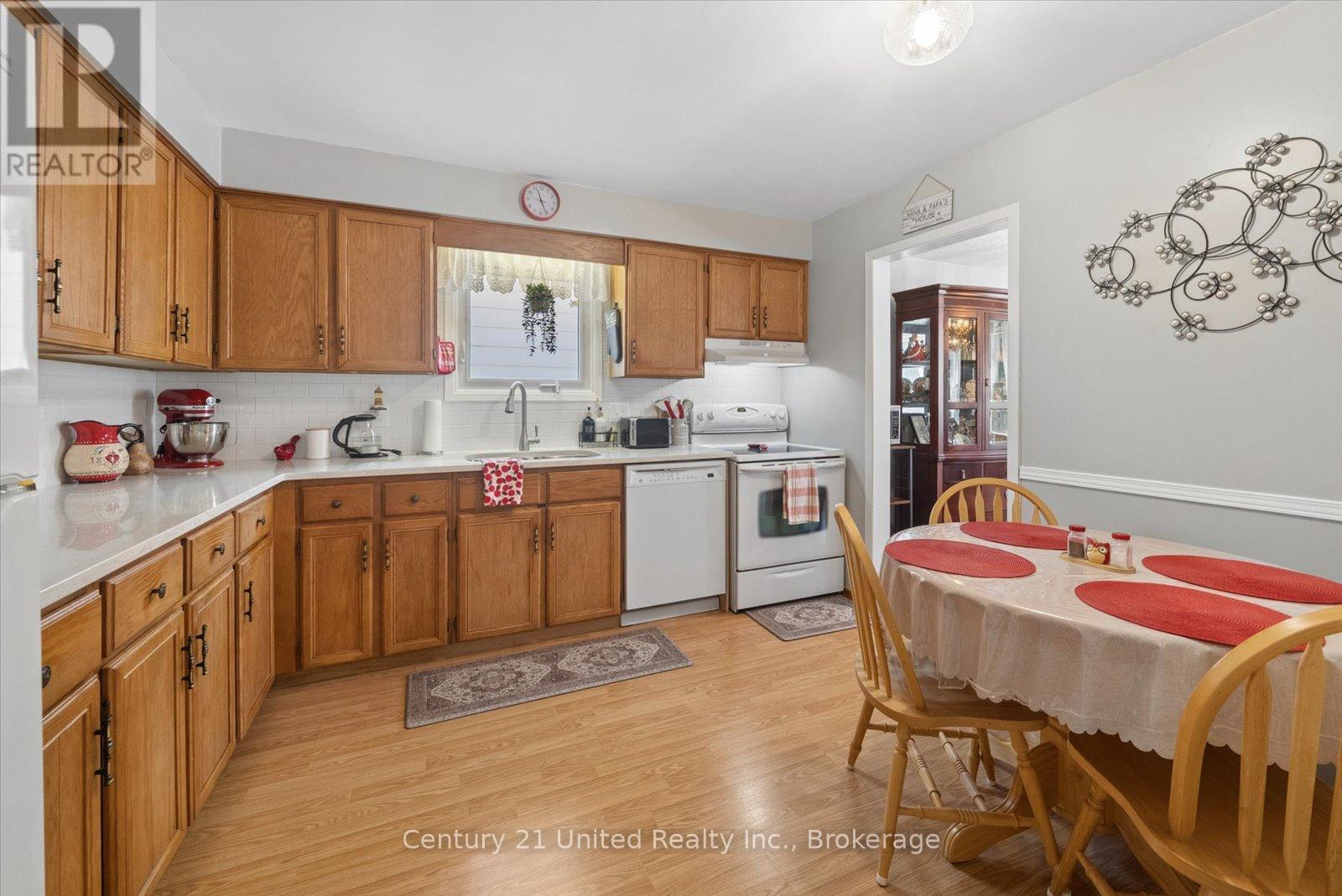 1824 MAPLERIDGE DRIVE - 15