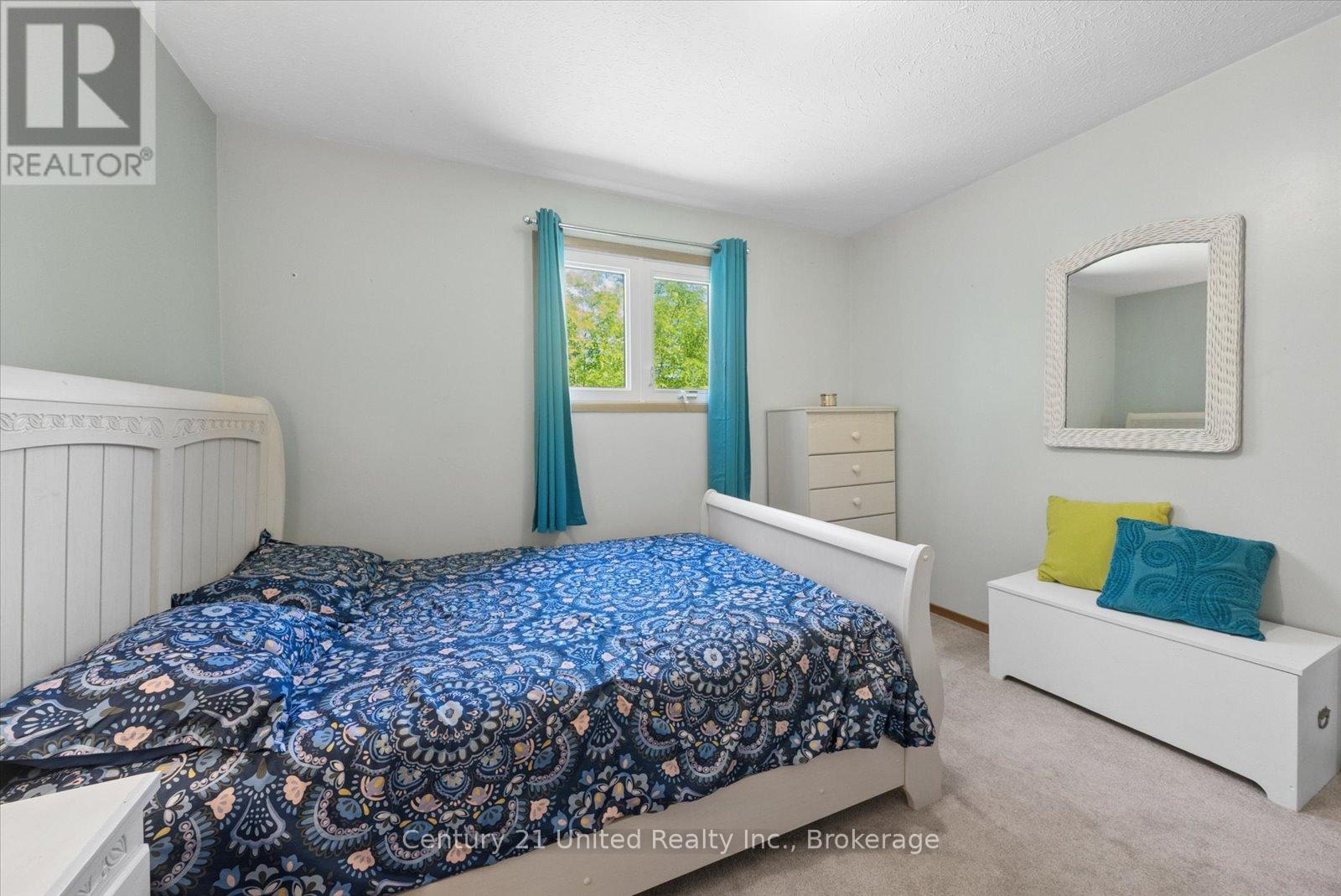 1824 MAPLERIDGE DRIVE - 22