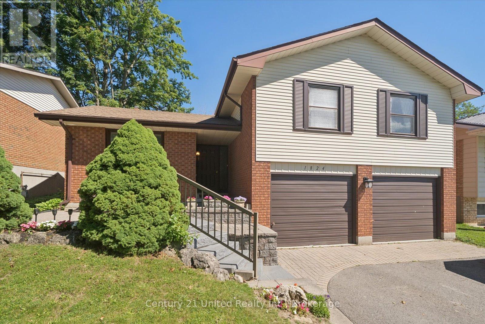 1824 MAPLERIDGE DRIVE - 3