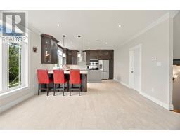 8 Harvey Place thumbnail 17