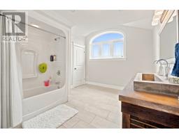 8 Harvey Place thumbnail 32
