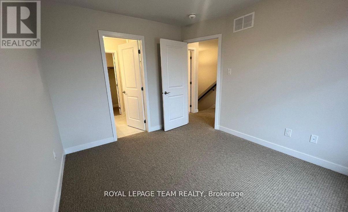 204 TUSSOCK PRIVATE - 20